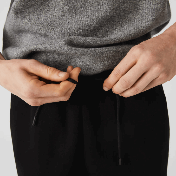 мушкарци панталоне са штампаним тракама 86881459 црна 031 Lacoste